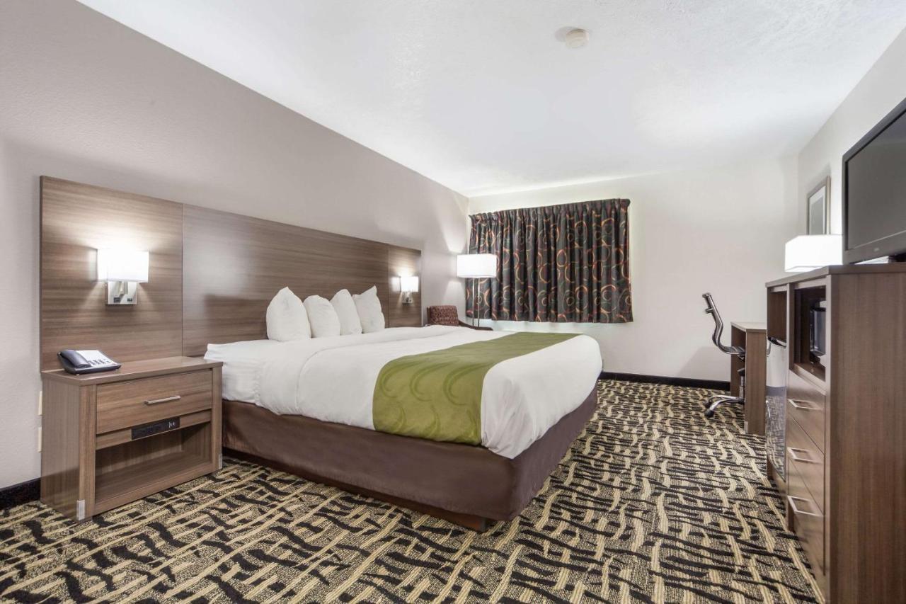 Quality Inn & Suites West Omaha - Ne Linclon Buitenkant foto
