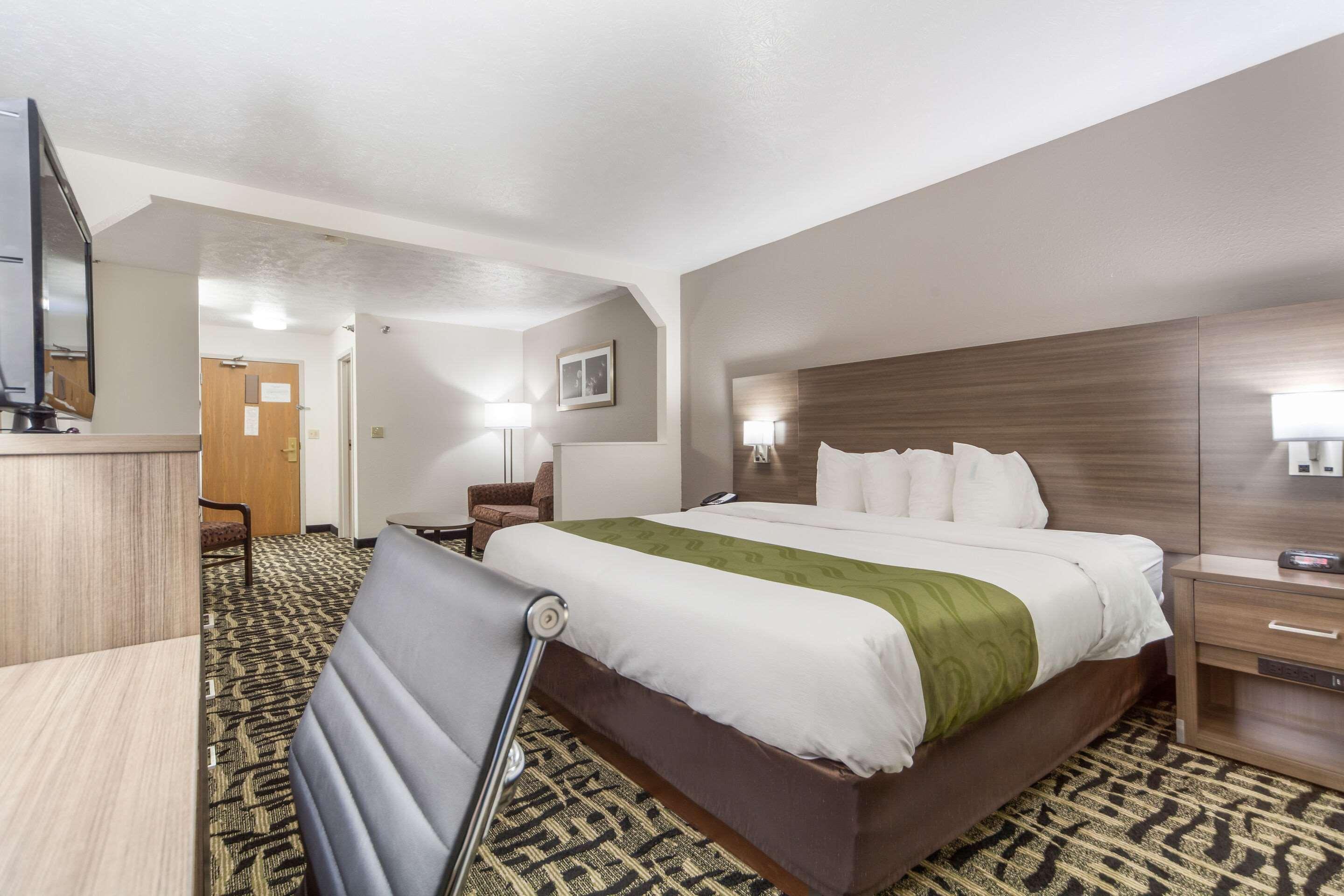 Quality Inn & Suites West Omaha - Ne Linclon Buitenkant foto