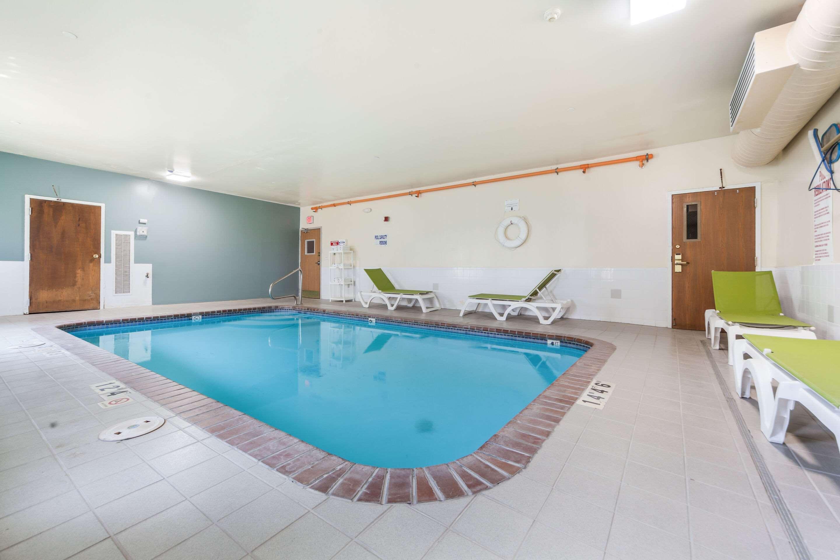 Quality Inn & Suites West Omaha - Ne Linclon Buitenkant foto