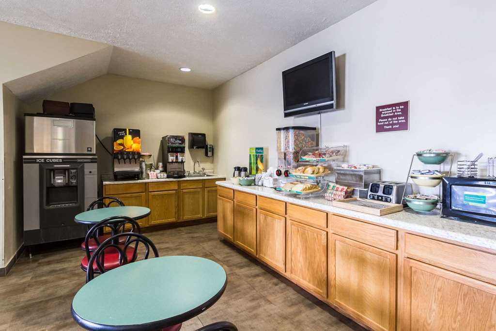 Quality Inn & Suites West Omaha - Ne Linclon Restaurant foto